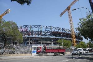 记者：诺坎普获准以2.7万人容量开放，巴萨想等到容纳4.5万人回归