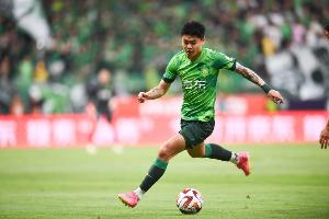 杨立瑜完成中国顶级联赛出场200场，97年龄段第1人