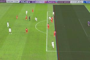 逃过一劫！相马勇纪抽射破门被判越位在先，进球无效