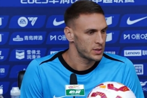 时刻保持专注，赛场全力以赴，深圳新鹏城在武汉体育中心完成官训