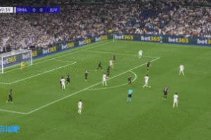 这没进啊！弗拉霍维奇大单刀，库尔图瓦神扑