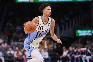 明天老鹰客战魔术 里萨谢因右脚踝扭伤出战成疑