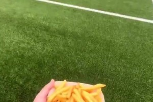 现在笑得有多开心，等会儿哭得就有多惨😂