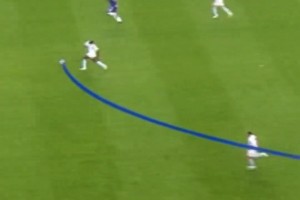 网友：对防守球员来说，球王梅西这种盘带简直就像噩梦！