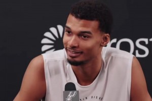 网友：巴萨的10号，从来不是球衣上的数字，而是刻在骨子里的担当